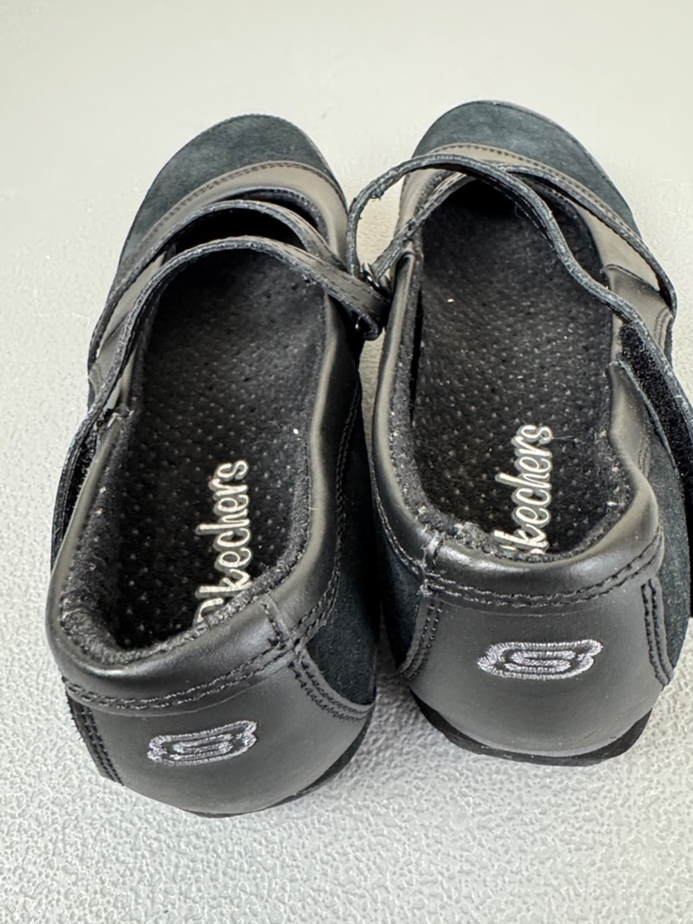 Skechers Mary Jane Style Loafer. Size 6. - Picture 7 of 9